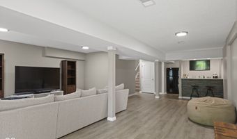 5125 Vantage Point Rd, Avon, IN 46123
