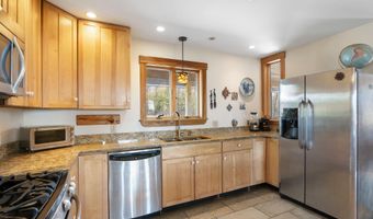 266 Ursa Ridge Rd, Brattleboro, VT 05301