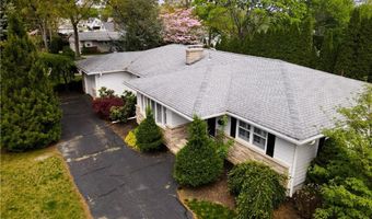 5 Colony Dr, Johnston, RI 02919