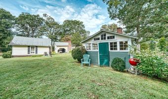 1194 Main St, Andrews, NC 28901