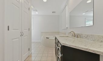 154 Bear Hill Rd 306, Cumberland, RI 02864