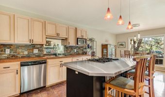 3040 NW Clubhouse Dr, Bend, OR 97703