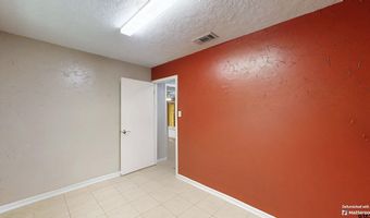 10203 Crestview Dr, Tyler, TX 75707
