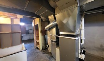 15282 Regina Ave, Allen Park, MI 48101