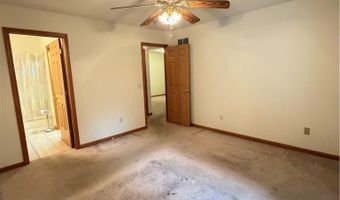 1437 Waters Edge Dr, Akron, OH 44313