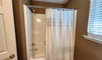 108 Meadows Ln, Beebe, AR 72012