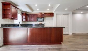 700 S Ardmore Ave 204, Los Angeles, CA 90005