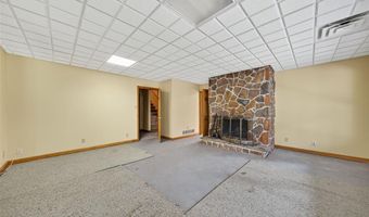 1074 Boone Woods Trl, Augusta, MO 63332