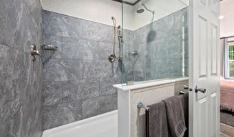 85 Lakewood Dr, Belmont, NH 03220