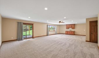 16191 Crane St NW, Andover, MN 55304