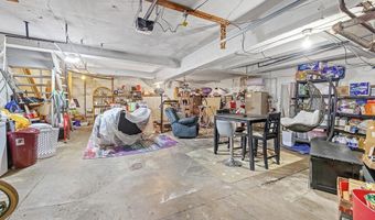 203 Glamorgan St, Alliance, OH 44601