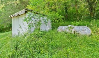 902 Miles Rd, Bethlehem, IN 47104