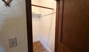 128 S Munsterman St, Appleton, MN 56208