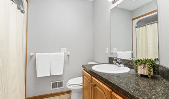 2197 Knollpoint Dr NE, Ada, MI 49301