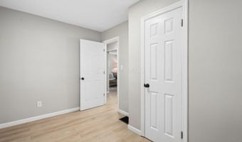 2622 Hiawatha St, Columbus, OH 43211