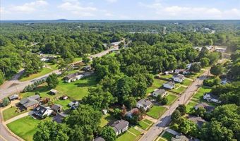 120 Calhoun St, Abbeville, SC 29620