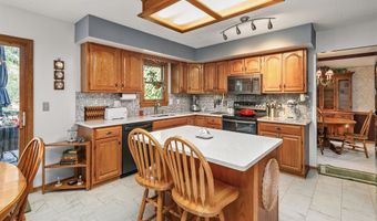 918 SE Peterson Dr, Ankeny, IA 50021
