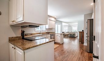 1 Geary Way, Falmouth, ME 04105