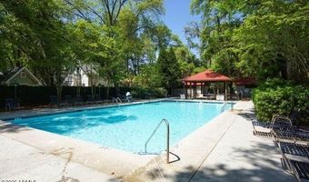 42 Bostick Cir, Beaufort, SC 29902