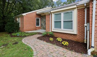 1003 MASTLINE Dr, Annapolis, MD 21401