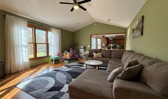 251 Kingston Dr, Aurora, OH 44202