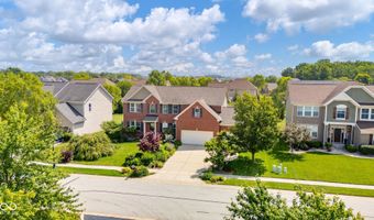 5825 Somerset Blvd E, Bargersville, IN 46106