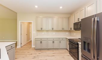 17 Red Oak Dr, Bedford, IN 47421