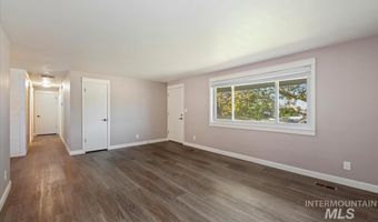 7566 S Valley Heights Dr, Boise, ID 83709