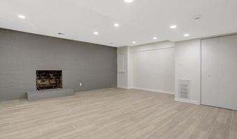 4112 CENTURY Ct, Alexandria, VA 22312
