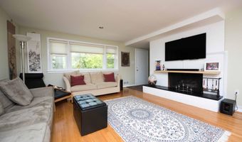 6789 LITTLE FALLS Rd, Arlington, VA 22213