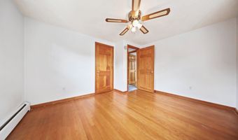 32 Loveland Ln, Bristol, CT 06010