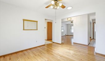 60 Pelican Dr, Bayville, NJ 08721