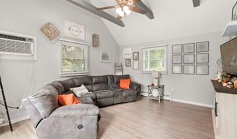 817 Limecrest Rd, Andover, NJ 07860