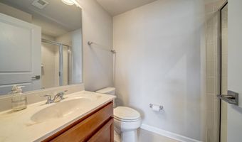 22489 NAUGATUCK Sq, Ashburn, VA 20148