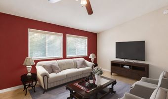 32700 SE LEEWOOD Ln 19, Boring, OR 97009