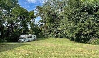 1213 Oak St, Atchison, KS 66002