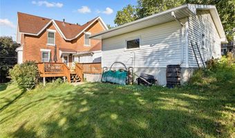 207 N Davis St, Anamosa, IA 52205