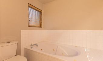 702 Little Rabbit Dr, Aztec, NM 87410