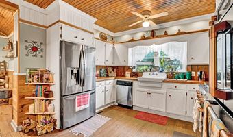 506 N Main St, Abbeville, SC 29620