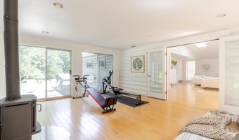 30-40 Fawn Ln, Accord, NY 12404