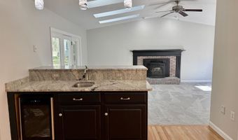 5 Sullivan Dr, Bow, NH 03304