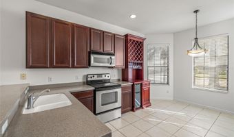 5808 HIDDEN FALLS Ln, Apollo Beach, FL 33572