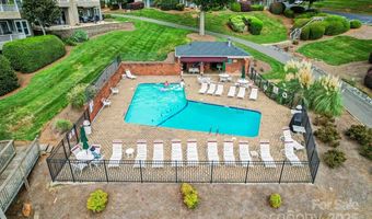 9817 Emerald Point Dr 5, Charlotte, NC 28278