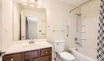 203 W Hyde St, Arlington Heights, IL 60005