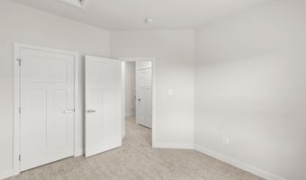 105 BAYHILL Ter, Lake Frederick, VA 22630