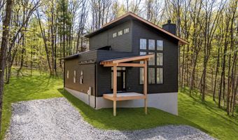 88 MALLARD Dr, Basye, VA 22810