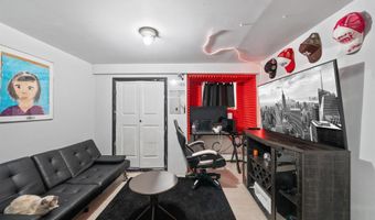 31 E 32ND St, Bayonne, NJ 07002