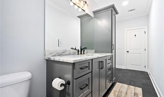 2051 MOORES MILL Rd, Auburn, AL 36830