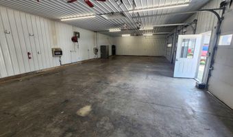 706 High St, Berne, IN 46711