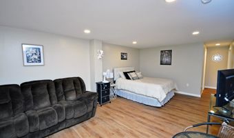 17 Village W Dr 11, Bristol, NH 03222